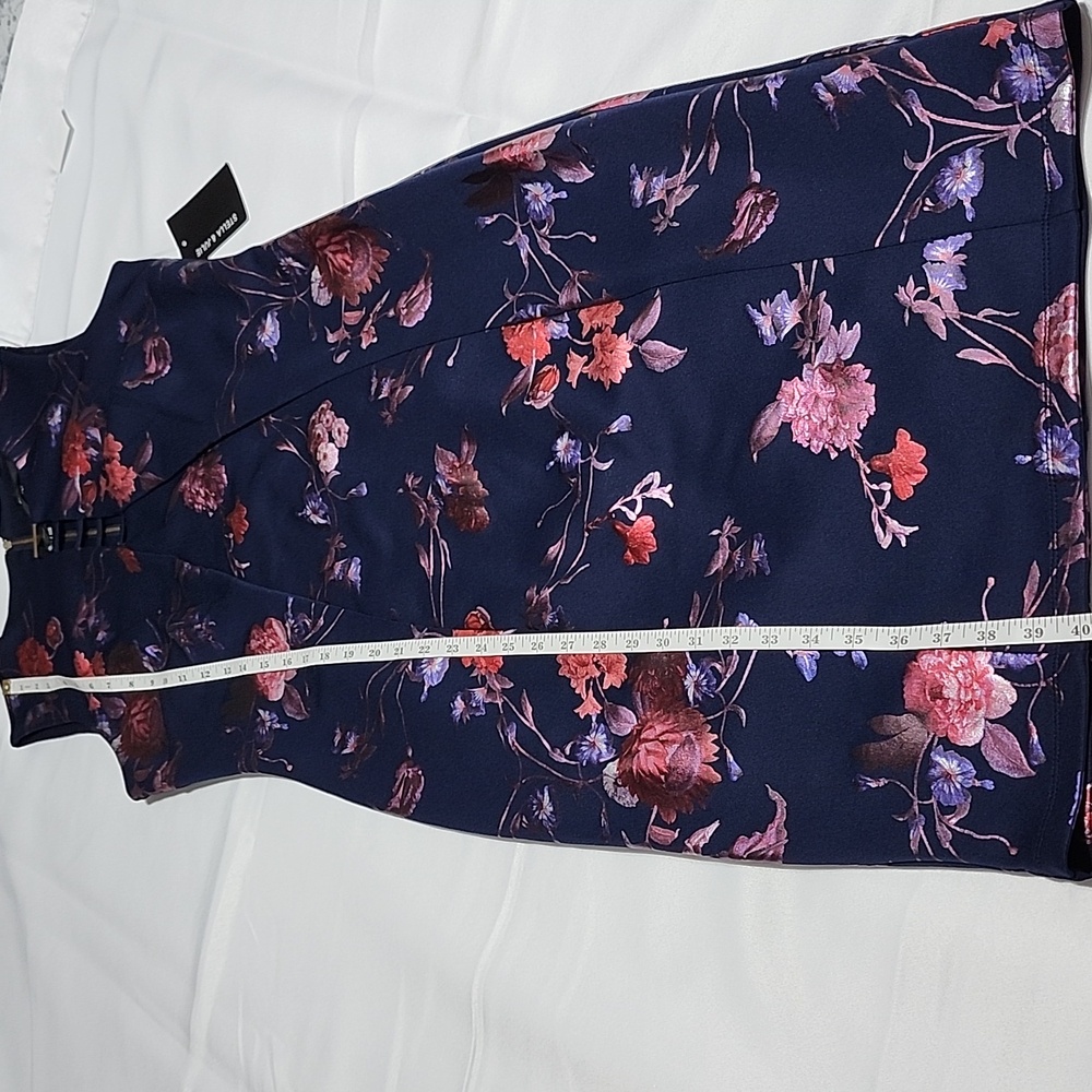Navy Floral  Dress - Picture 9 of 16
